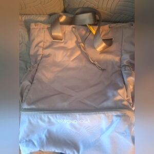 Beyond Yoga Gray/Beige Tote Bag